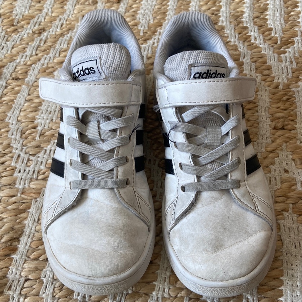 Adidas kids size 1